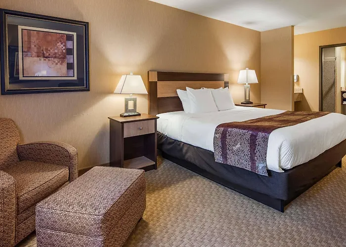 Crandon Inn & Suites