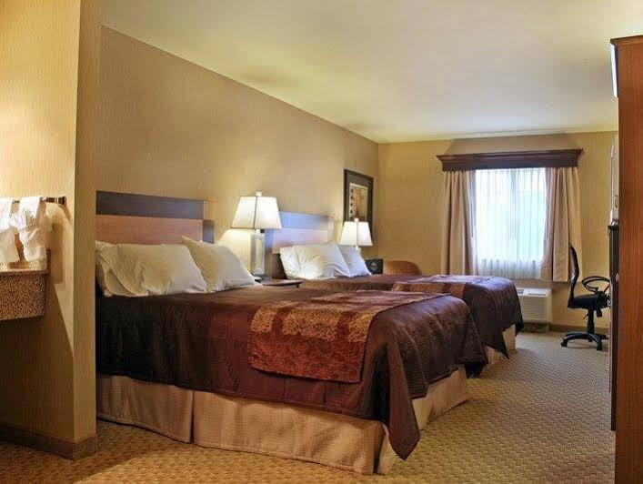 & Hotel 4*